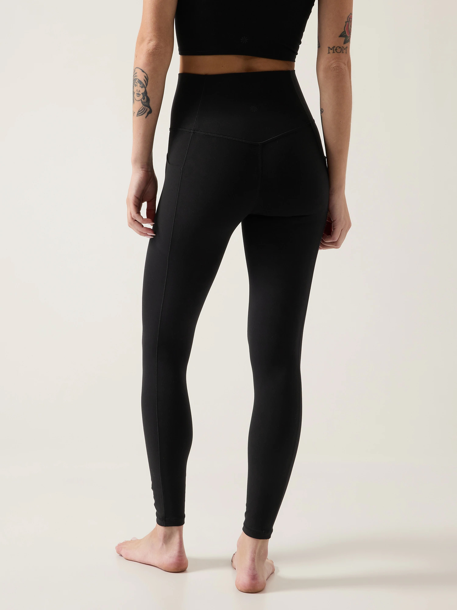 Athleta Salutation Stash Tight